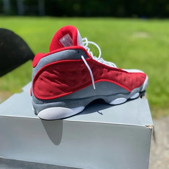 Air Jordan 13s Retro “Red Flints” (2021) - Picture 3 of 4